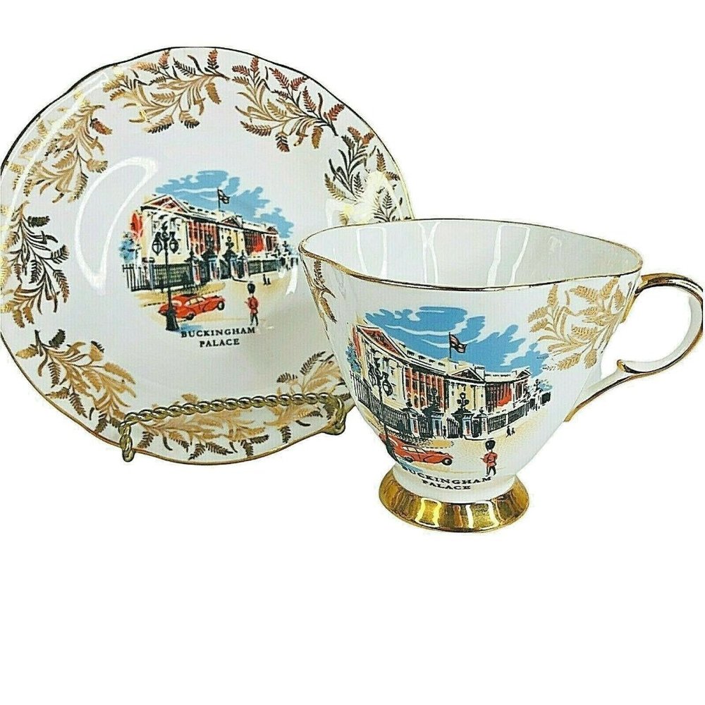 Society Buckingham Palace Tea Cup & Saucer Bone China Footed Gold England Teacup